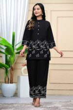 Elegant Embroidered - Image 7